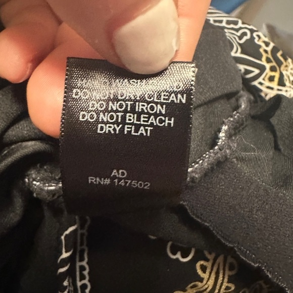 Silhouette Solutions One Piece Figure Flattering Swimsuit black/gold size 12 - Picture 5 of 7